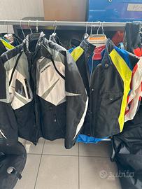 Abbigliamento enduro+ caschi Airoh