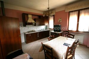 CL87 - Bettolle in campagna porzione di ca