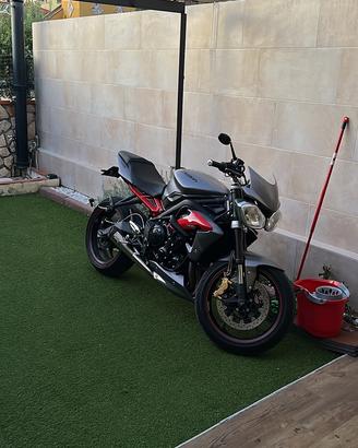 Triumph street triple R