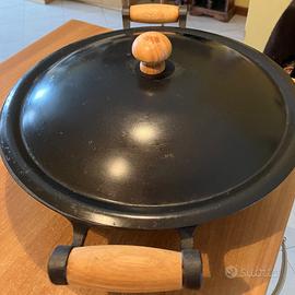 Wok in ghisa