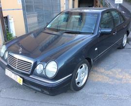 MERCEDES E 250 Turbodiesel