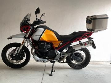 Moto Guzzi V85 TT Evocative