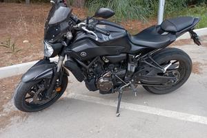 YAMAHA MT 07