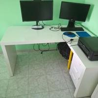 Scrivania bianca Malm Ikea