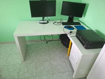 Scrivania bianca Malm Ikea