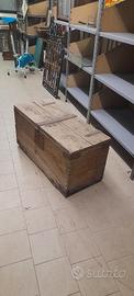 baule un legno massiccio d'epoca