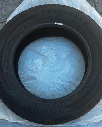 4 gomme nuove  e mai usate GOODYEAR  Fiat  Panda