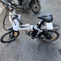 Bicicletta pieghevole pedalata assistita