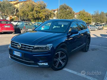 Tiguan 2.0 TDI SCR DSG 4MOTION Business BMT