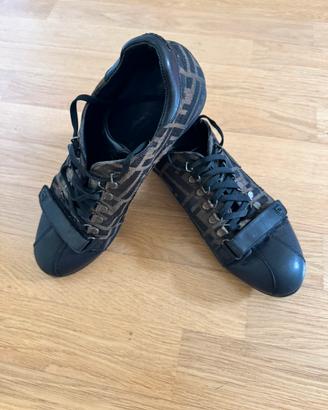 Scarpe Fendi uomo taglia 42