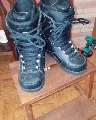 scarpone snow  taglia 37