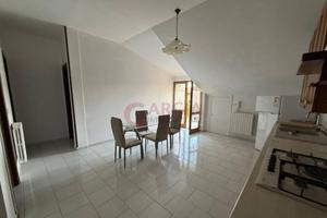 Appartamento di 80 m² con 3 locali e posto auto a 