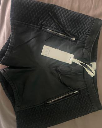 Pinko short