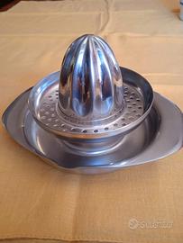 Spremiagrumi Alessi in acciaio, anni '60