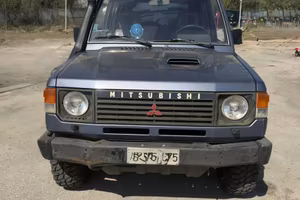 Mitsubishi Payero 2,5 turbodiesel