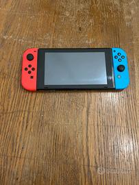 Nintendo Switch + Scheda microSD 