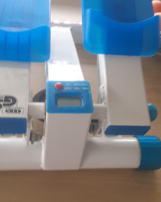 Attrezzo per fare step :