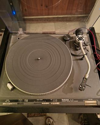 Giradischi technics sl-b3
Amplificatore e stereo 