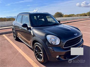 MINI Countryman Cooper D ALL4 Automatica – Tetto P