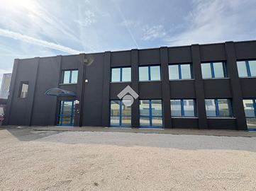 CAPANNONE A MESTRINO