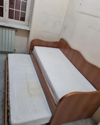 Doppio Letto in Legno vero a Cassetto