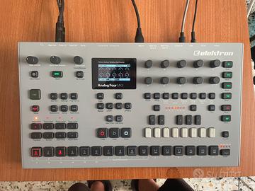 Analog Four Mk2 PARI AL NUOVO