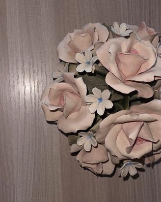 Composizione floreale in ceramica Capodimonte  