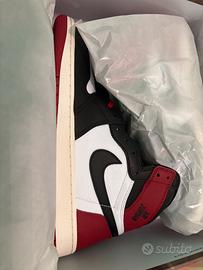 Air Jordan 1 Retro High OG "Black Toe"