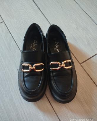 Scarpe tipo mocassini bambina n.33