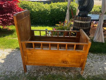 culla anni 50 in legno di ciliegio 