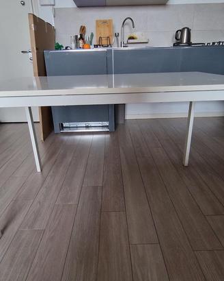 Tavolo Ikea