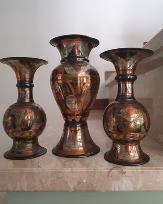 tris vasi vintage indiani entinici ottone e rame 