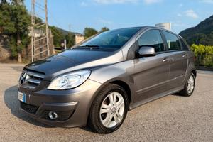 Mercedes-benz B 180 AUTOMATIC Executive 116cv