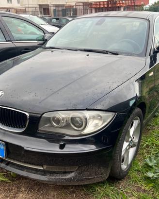 Bmw serie 1 1.6 benzina Anno 2009