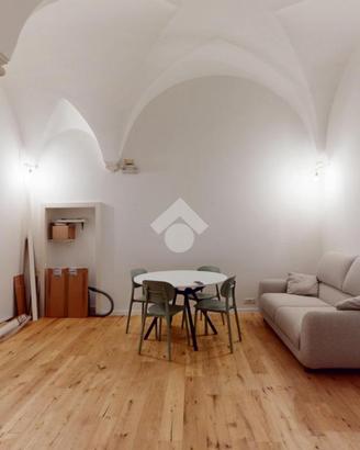 2 LOCALI A MARTINA FRANCA