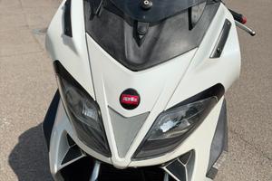 APRILIA SR MAX 300 2012