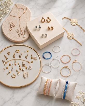 set di tantissimi meravigliosi gioielli 