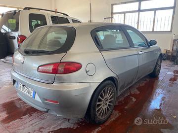 Alfa Romeo 147 1.9 JTD M-JET 16V 5 porte Prog.
