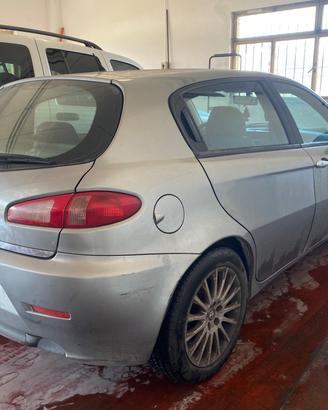 Alfa Romeo 147 1.9 JTD M-JET 16V 5 porte Prog.