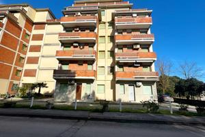 3 LOCALI A COMACCHIO
