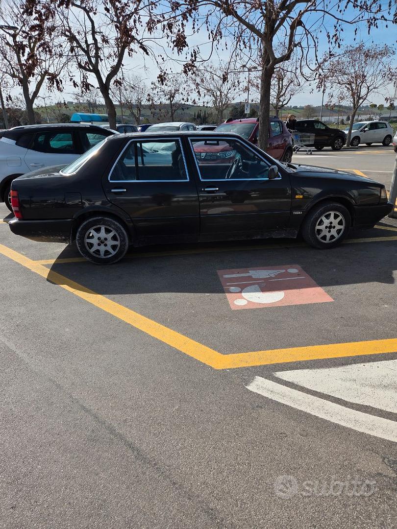 Lancia Thema 1989 photo 4