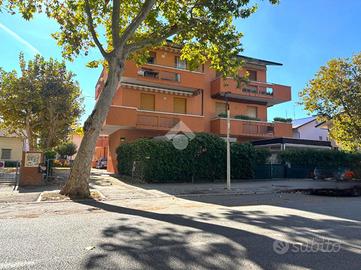 2 LOCALI A CESENATICO