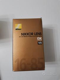 obiettivo nikon 16-85 vr