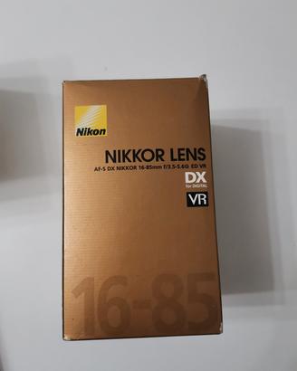 obiettivo nikon 16-85 vr
