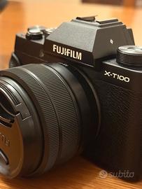 Fujifilm X-T100 + Fujinon XC 15-45mm- perfetta