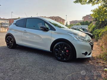 PEUGEOT 208 GTI 30TH 