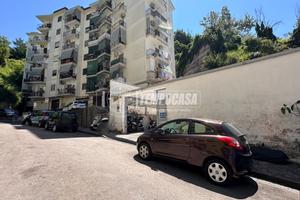 Posto Auto a Napoli Via Costantino