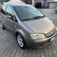 Fiat Idea 1.4 16V Emotion automatica