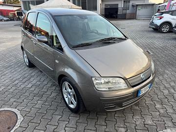 Fiat Idea 1.4 16V Emotion automatica