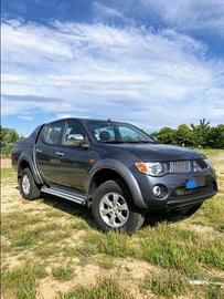 MITSUBISHI L200 2.5 DI-D 4X4